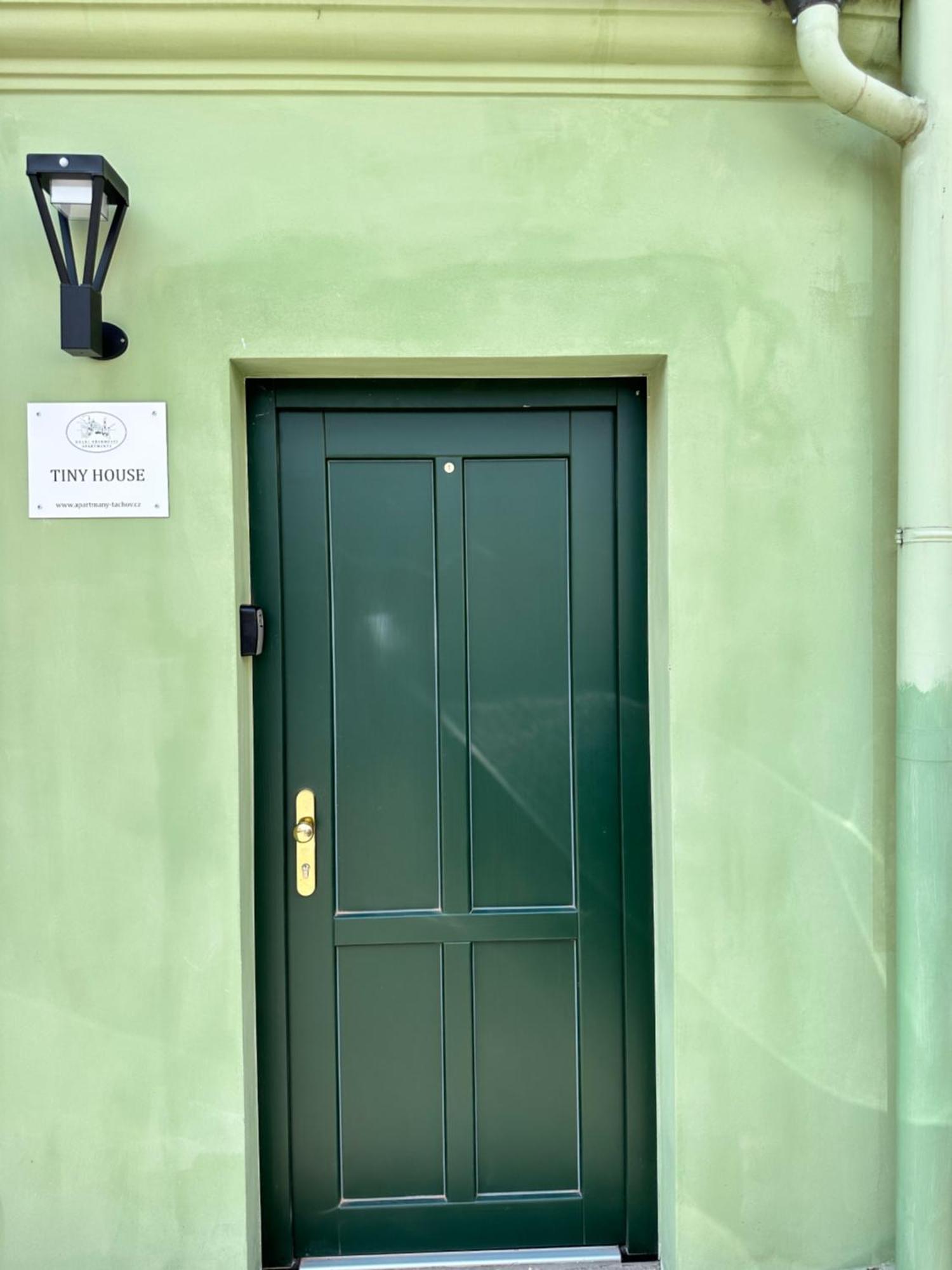 Apartmany Tachov - Tiny House מראה חיצוני תמונה